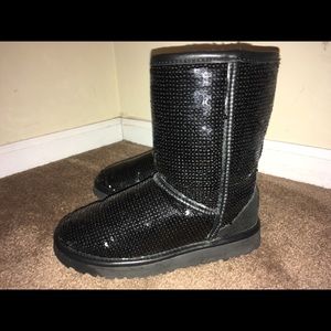 CLASSIC BLACK SPARKLE UGG